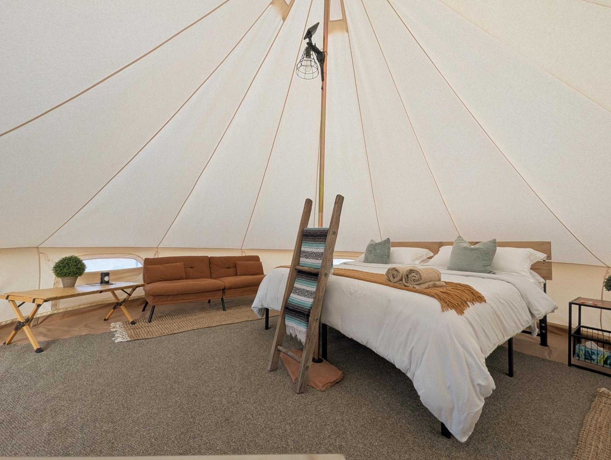 Gateway Glamping Hotell Eksteriør bilde